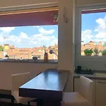Charming Towers-roofs View Apartament