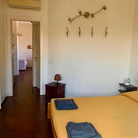 Apartment Charming Towers-roofs View Bologna