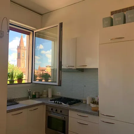 Charming Towers-roofs View Apartment *