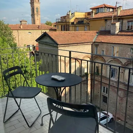 Apartmán Charming Towers-roofs View